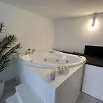 Homesuite22 Diamante