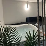 Homesuite22