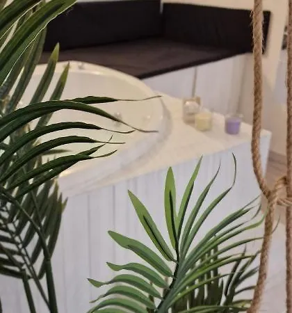 Homesuite22 Apartment Diamante